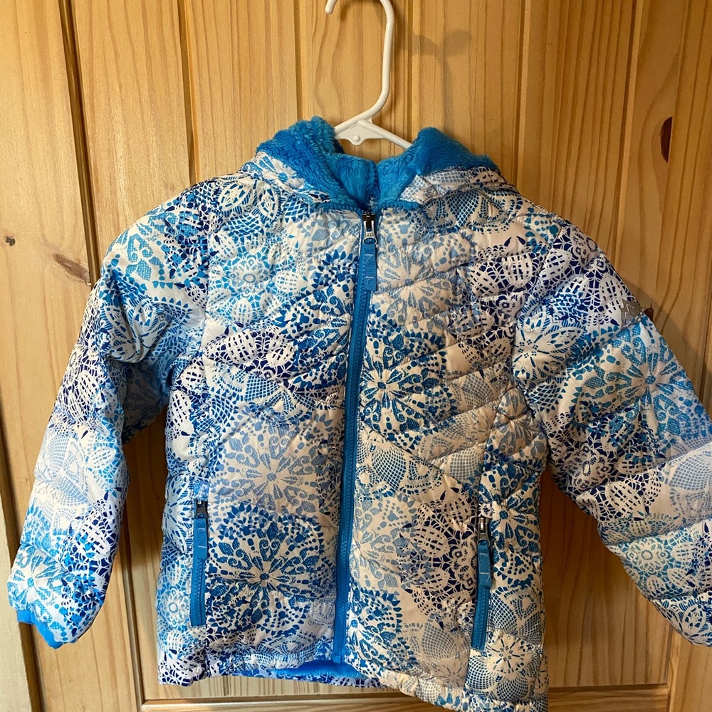Snozu Blue and White Patterned Puffer Jacket